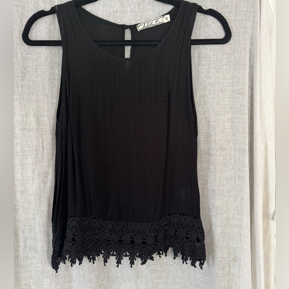 Chloe K Black Tunic with Cotton Trim Detail. Size M. Excellent condition.